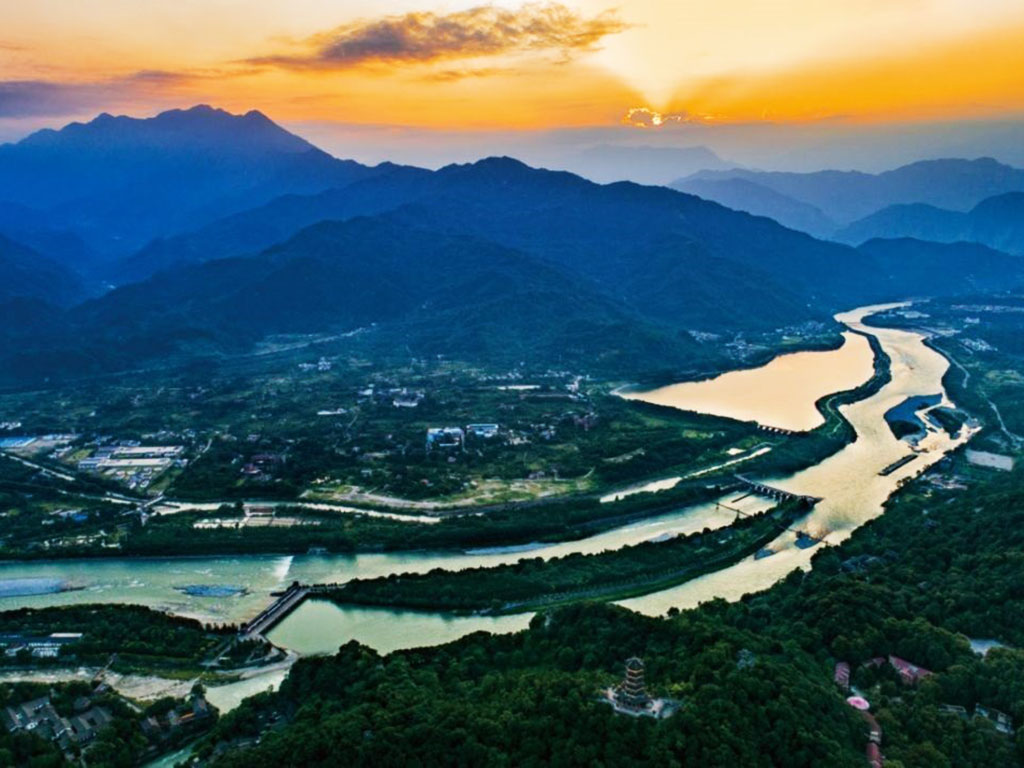 都江堰.jpg