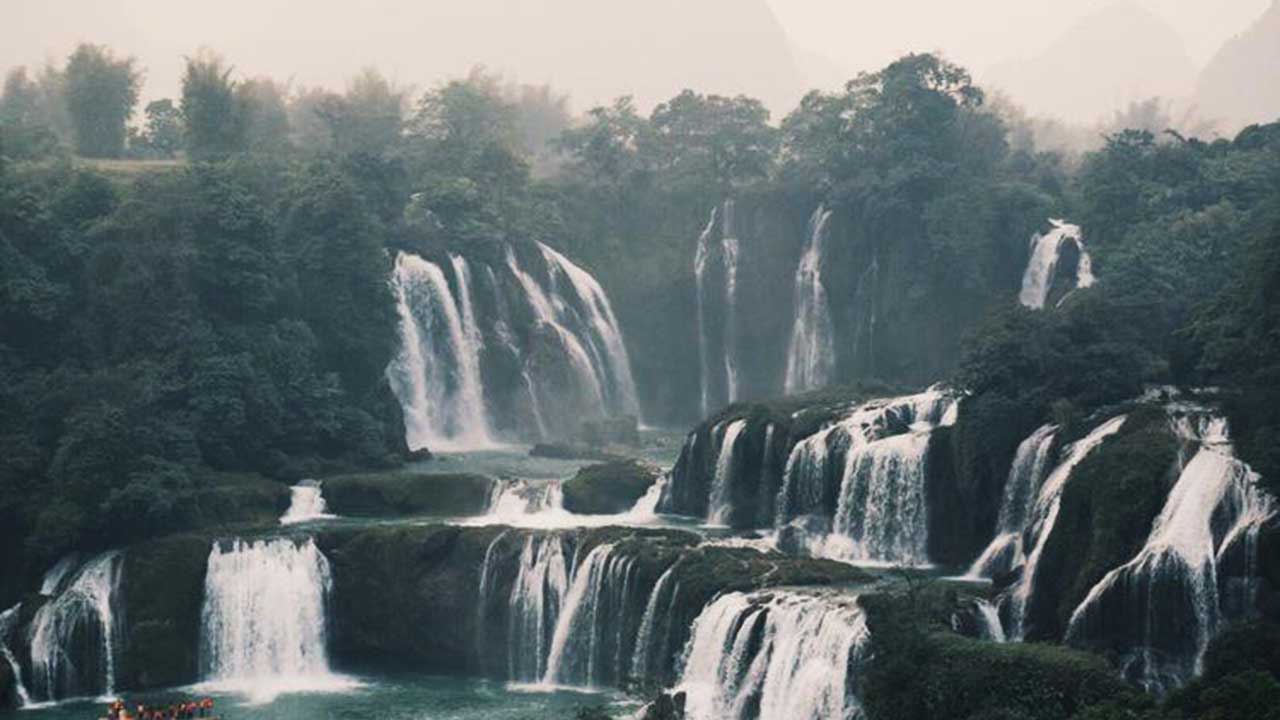 德天跨國(guó)瀑布景區(qū).jpg