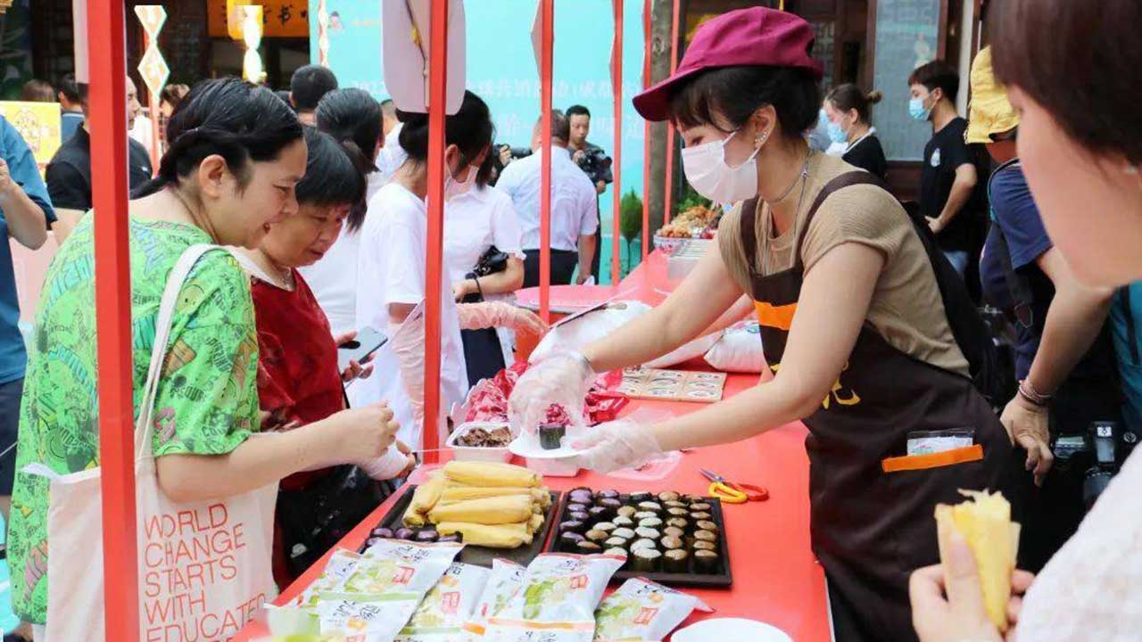 2022樂山旅游全球營銷活動美食.jpg