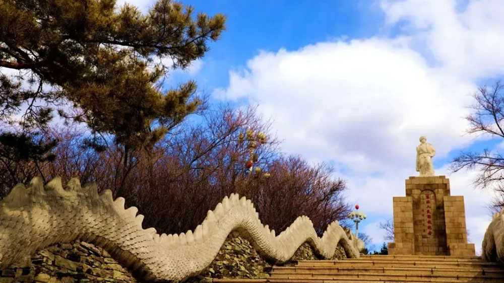 碾子山旅游區(qū).jpg