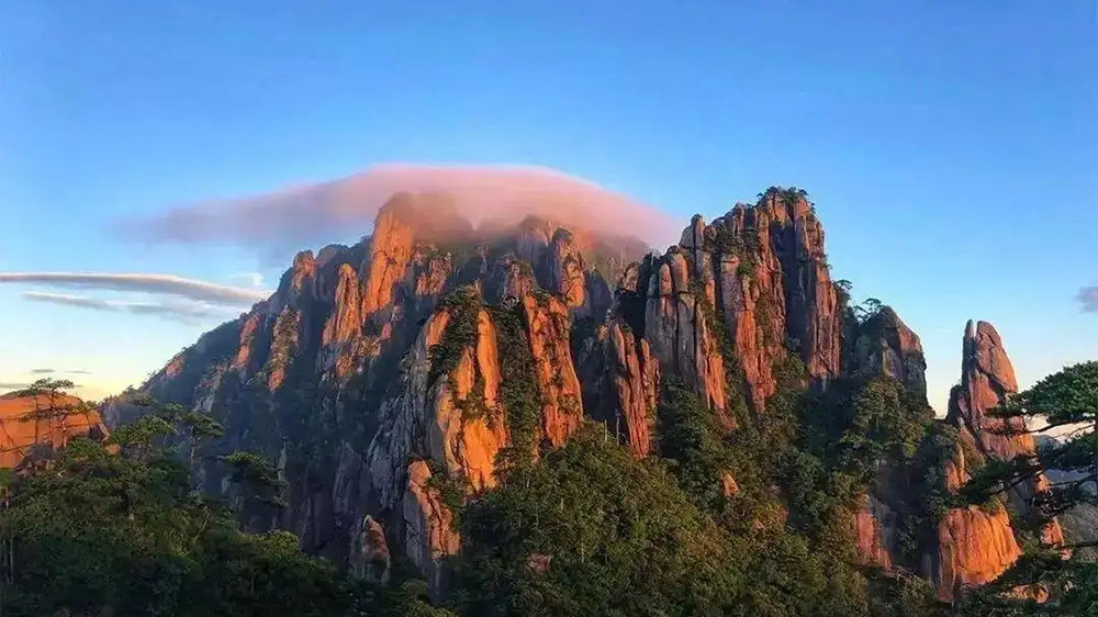 三清山風(fēng)景名勝區(qū).jpg