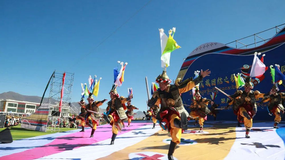第八屆扎囊氆氌文化旅游節(jié)文藝表演.jpg