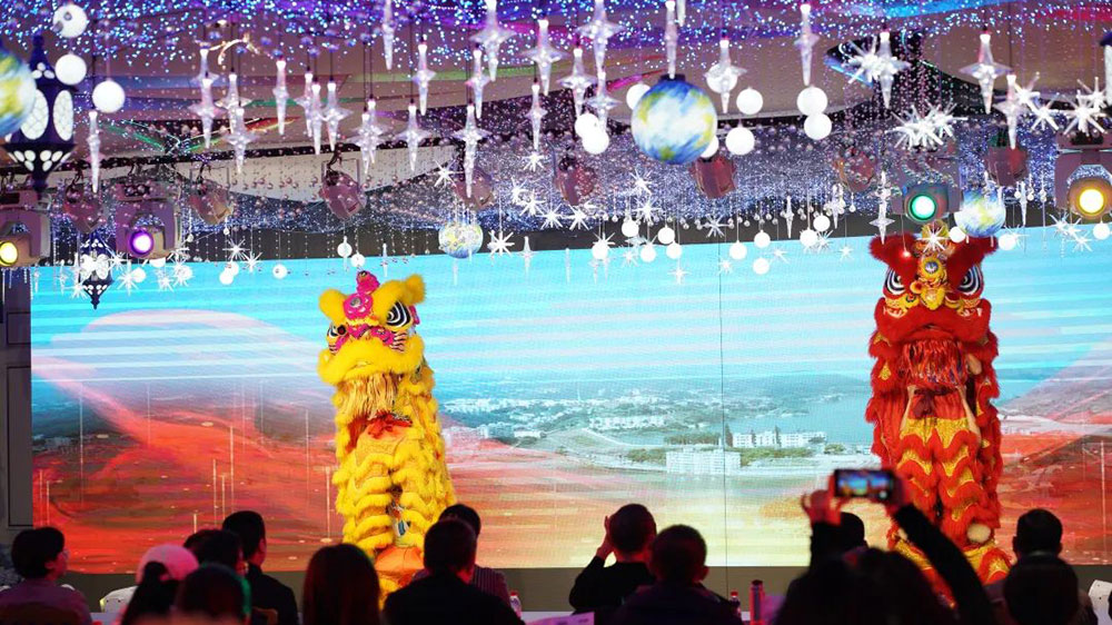 2023廣州湛江（綏化）文化旅游推介會(huì)文藝表演.jpg