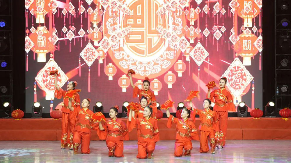 烏什縣2024年春季鄉(xiāng)村文化旅游節(jié)現(xiàn)場.jpg