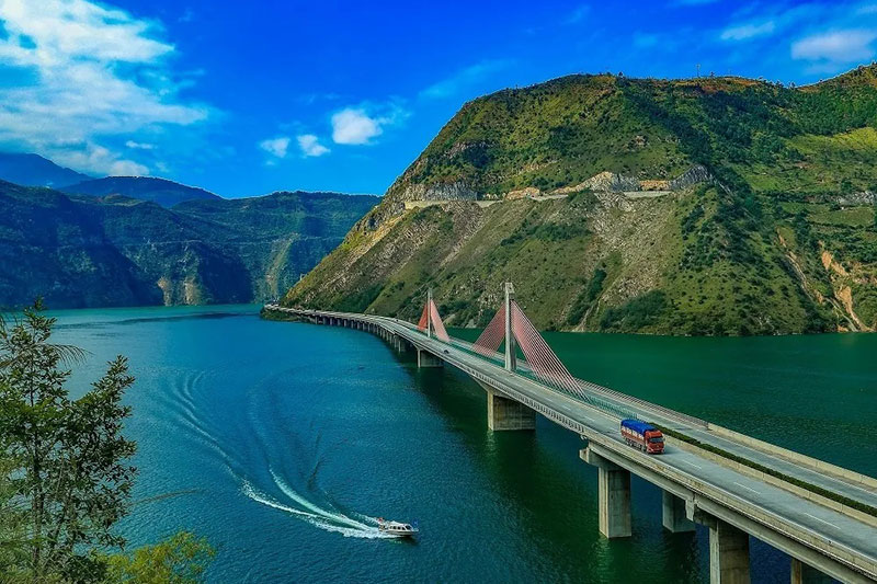 四川：《四川省長江經(jīng)濟帶發(fā)展實施規(guī)劃》出爐，推動長江國際黃金旅游帶四川段建設！