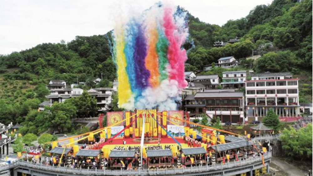 湖北；第四屆廩君文化旅游節(jié)正式舉辦，傳承和弘揚(yáng)廩君文化，共促土家民族文化繁榮發(fā)展！