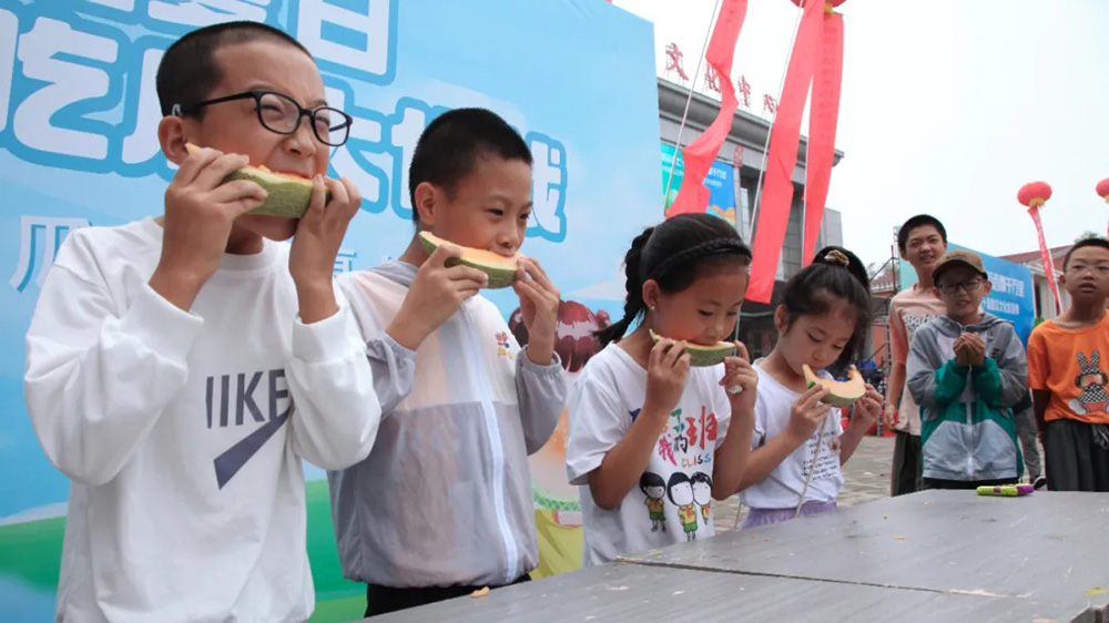 第十屆甜瓜文化旅游季現(xiàn)場(chǎng)互動(dòng).jpg